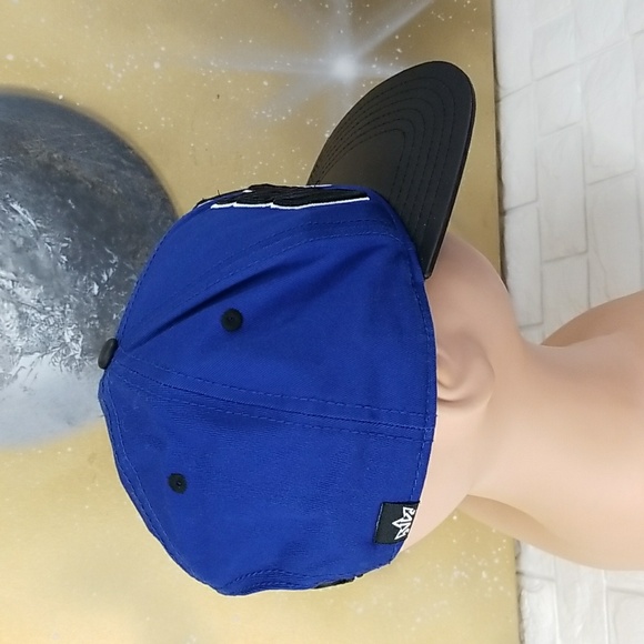 Essencial SnapBack os size - Picture 4 of 6